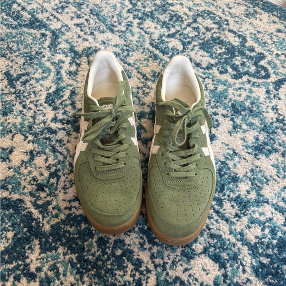 Onitska Tiger Suede Moss Green & Cream Skater Sneakers with Gum Sole NWOT - Picture 5 of 7